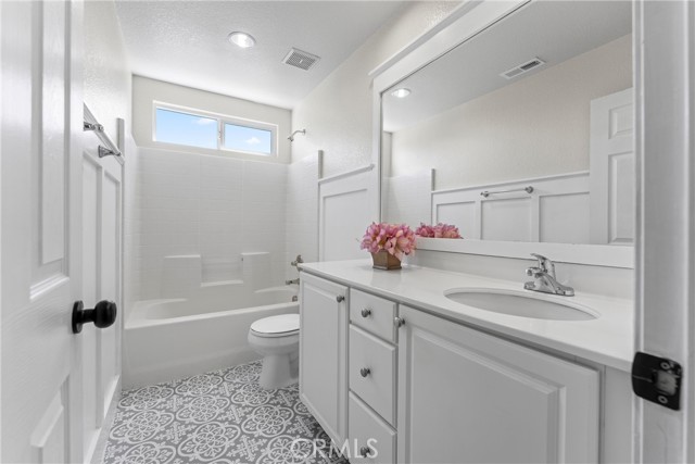 MLS #SR25189082 image #12
