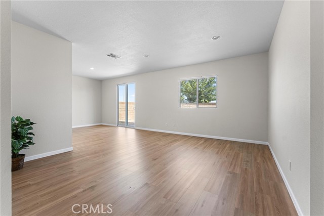 MLS #SR25189082 image #7