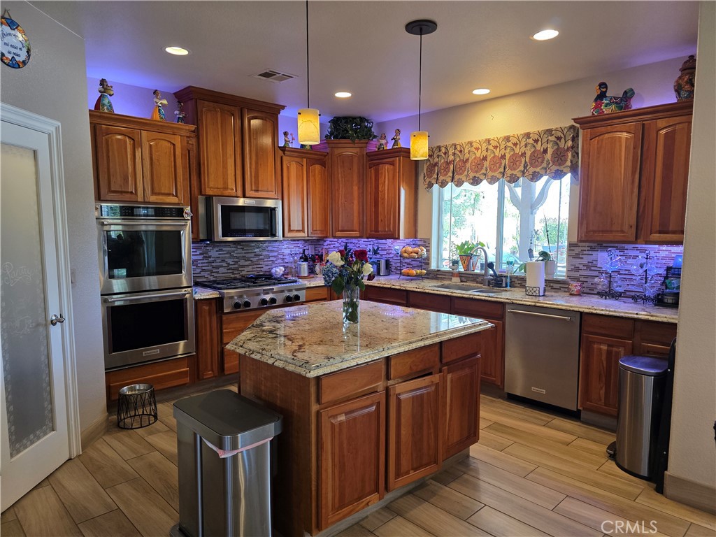 MLS #SR25189119 image #12