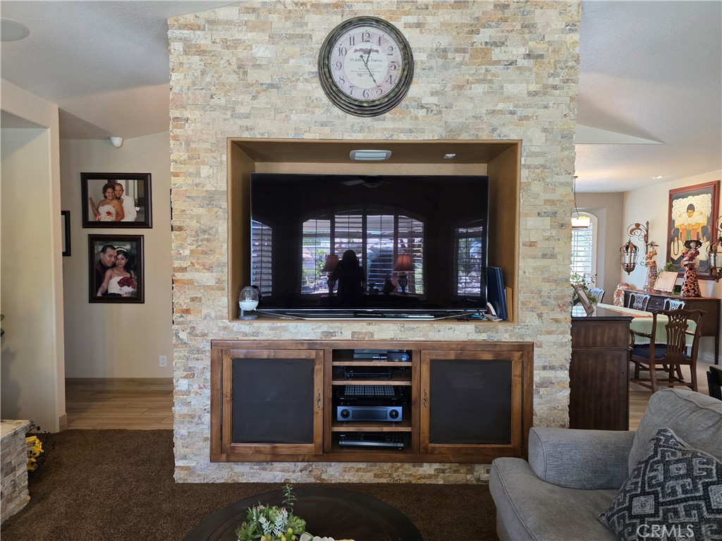 MLS #SR25189119 image #6