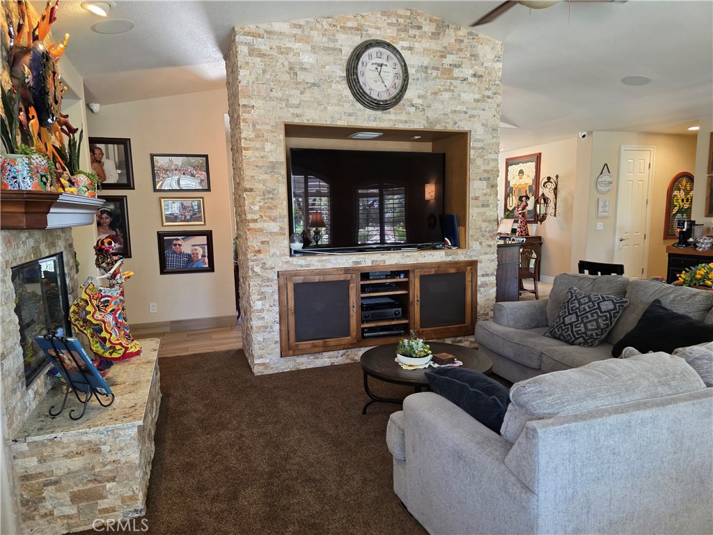 MLS #SR25189119 image #7