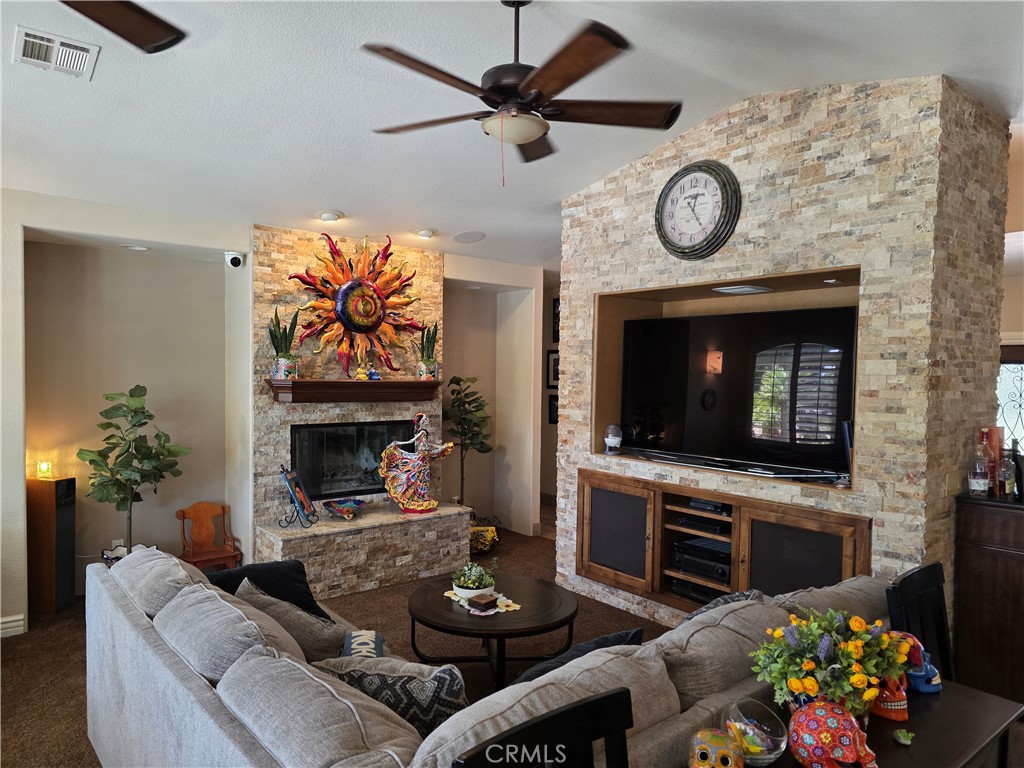 MLS #SR25189119 image #8