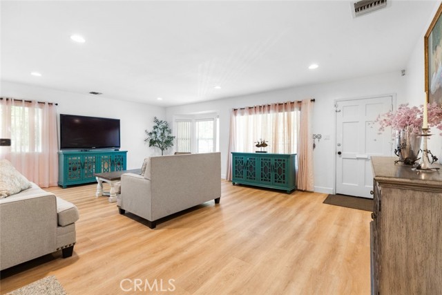 MLS #SR25189122 image #24