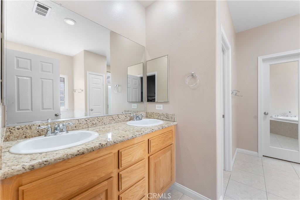 MLS #SR25189127 image #32