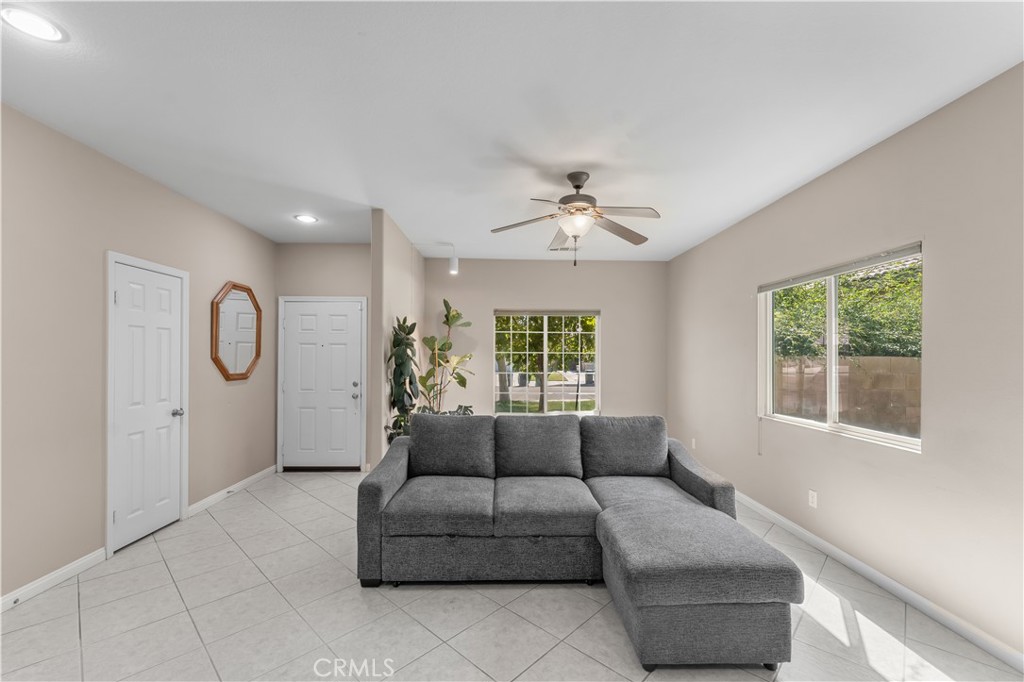 MLS #SR25189127 image #8