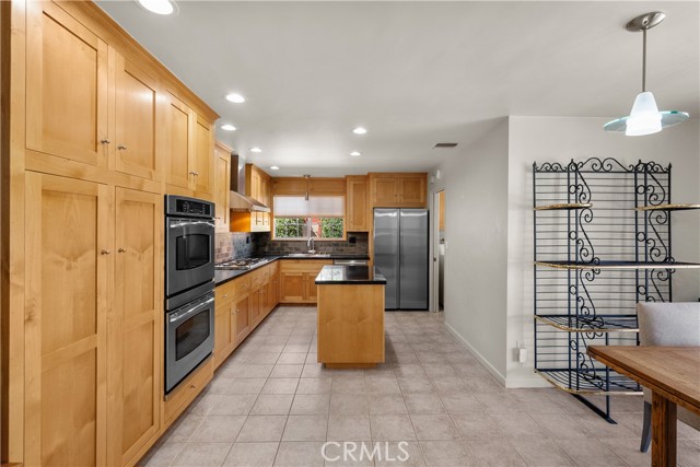 MLS #SR25189192 image #10