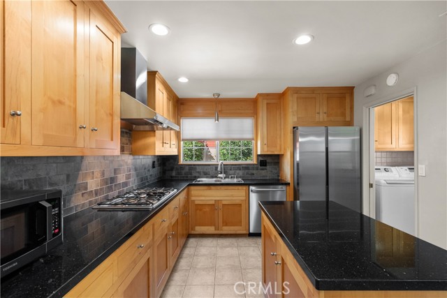 MLS #SR25189192 image #13