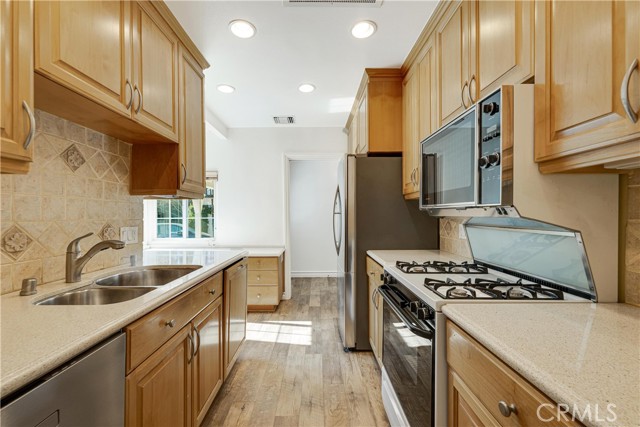 MLS #SR25189290 image #9