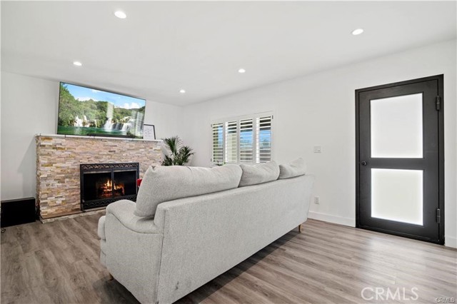 MLS #SR25189293 image #5