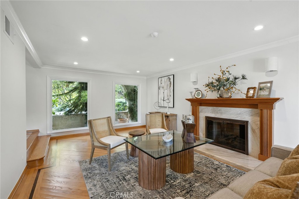 MLS #SR25189434 image #1