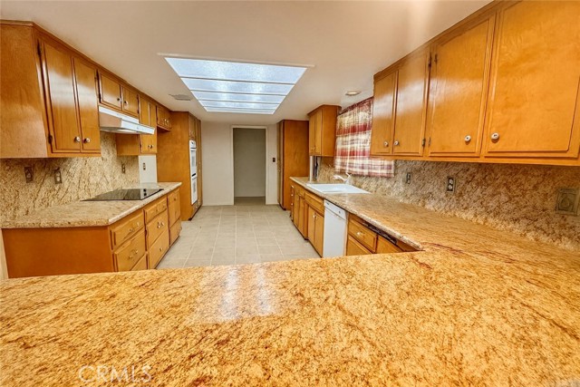 MLS #SR25189609 image #5