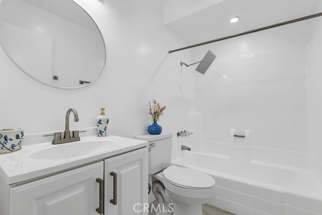 MLS #SR25189908 image #5