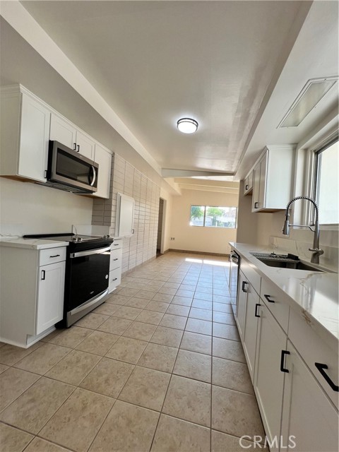 MLS #SR25190586 image #10