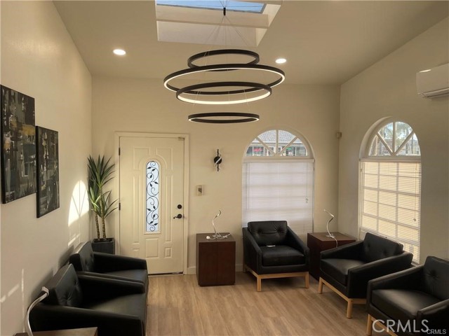 MLS #SR25190961 image #8