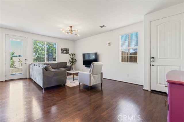 MLS #SR25191019 image #1