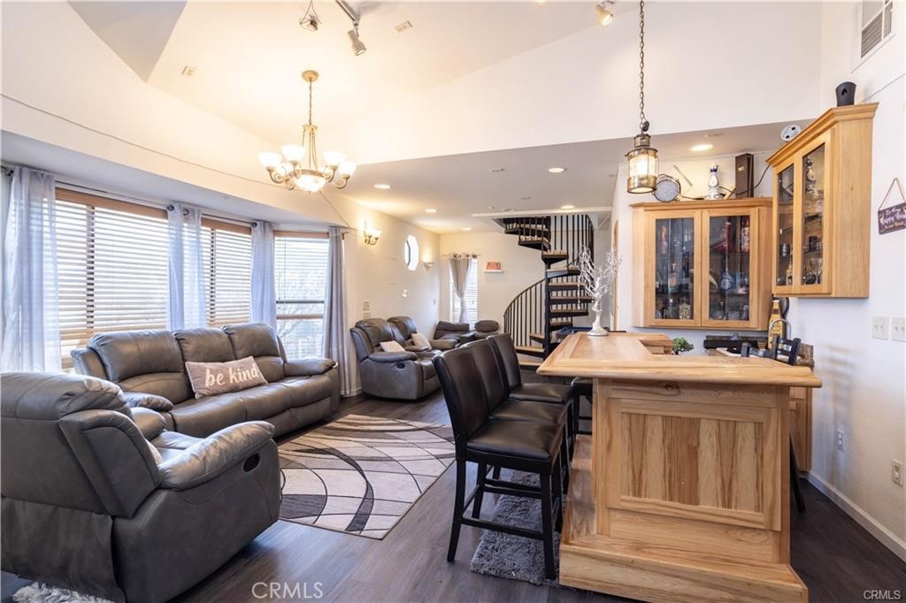 MLS #SR25191606 image #4