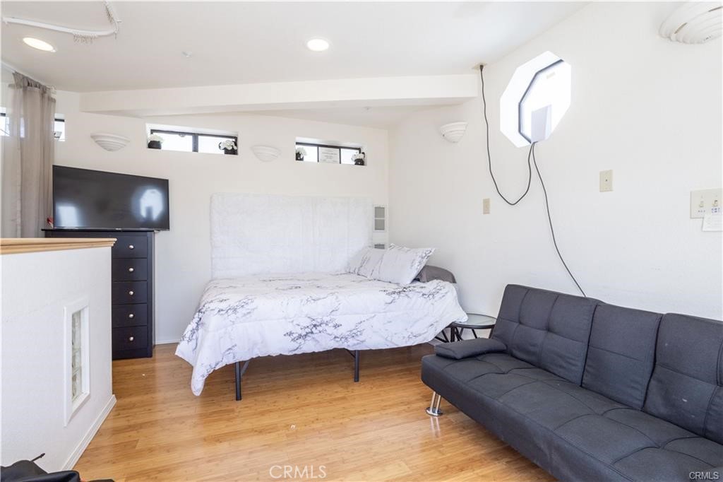 MLS #SR25191606 image #9