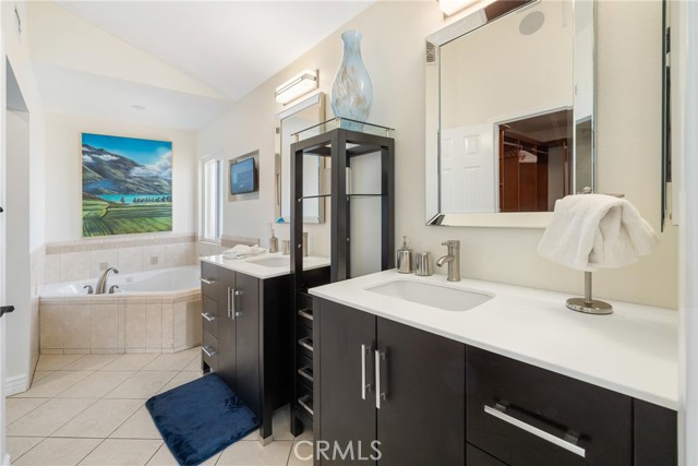 MLS #SR25191621 image #13