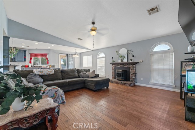 MLS #SR25192113 image #13