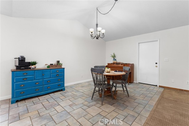 MLS #SR25192113 image #3
