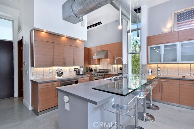 MLS #SR25192205 image #9