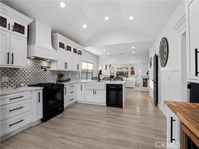 MLS #SR25192215 image #3