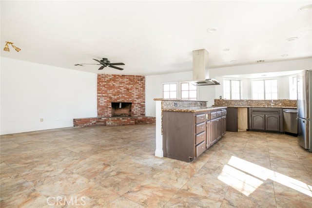 MLS #SR25192805 image #9