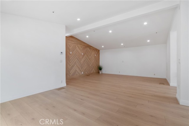 MLS #SR25192831 image #8