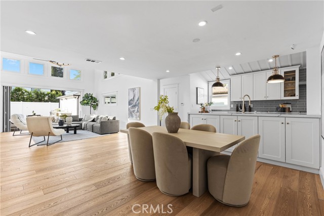 MLS #SR25193321 image #2