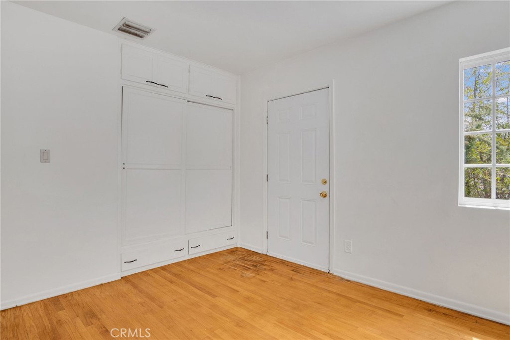 MLS #SR25193397 image #12