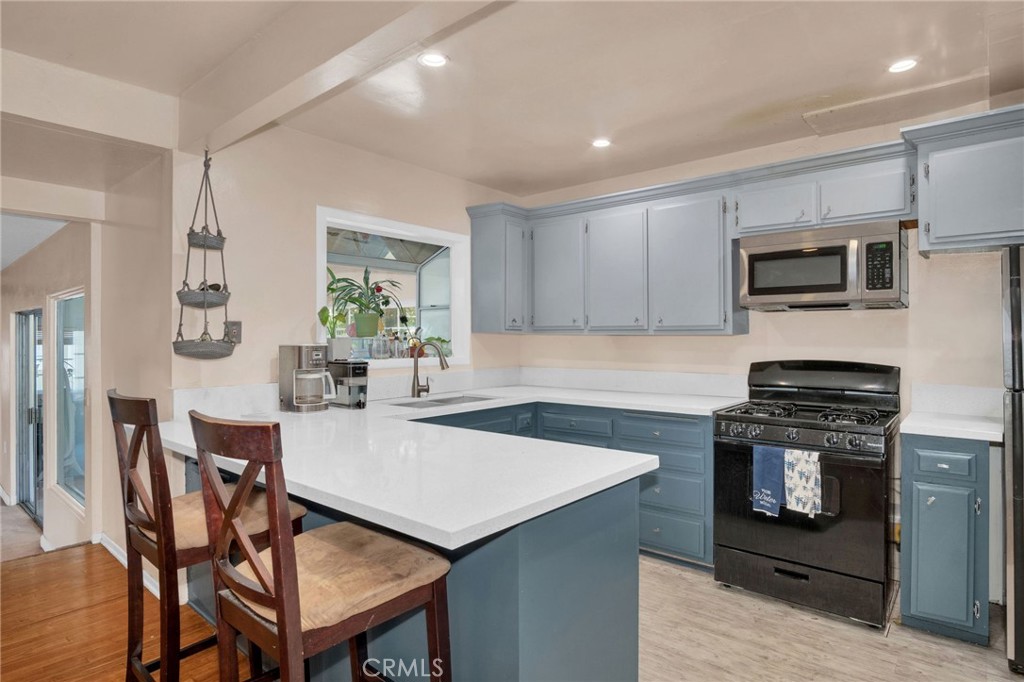 MLS #SR25193397 image #9