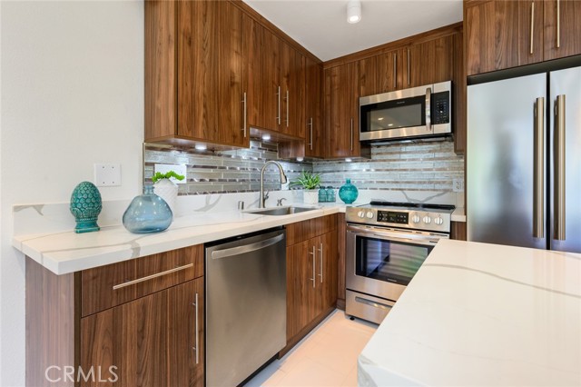 MLS #SR25193558 image #14