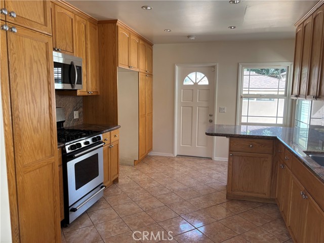 MLS #SR25193577 image #11