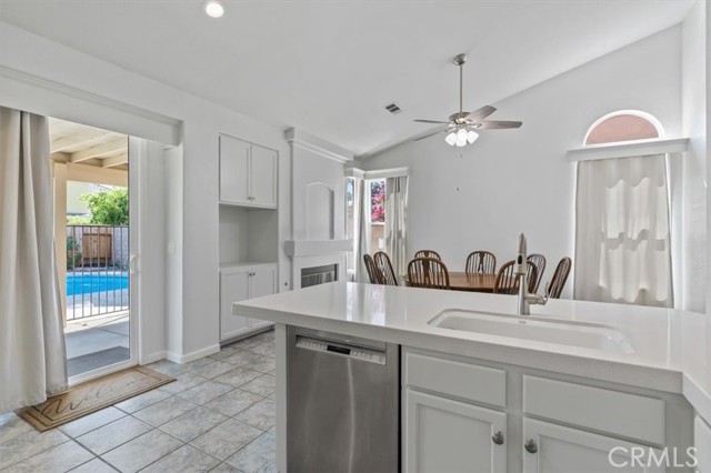 MLS #SR25193857 image #8