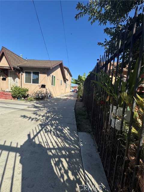 MLS #SR25194158 image #1