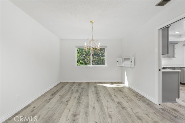 MLS #SR25194193 image #10