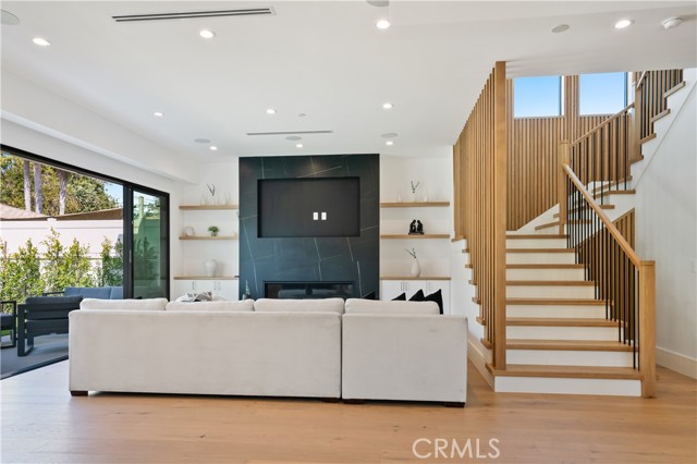 MLS #SR25195046 image #5