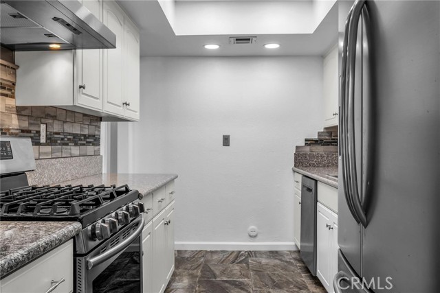 MLS #SR25195787 image #9