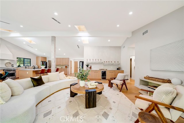 MLS #SR25195855 image #11