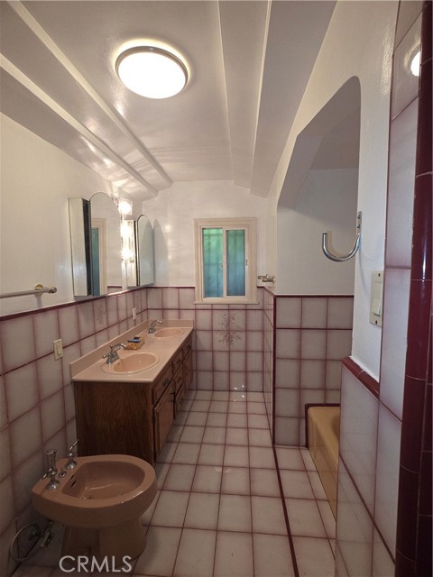 MLS #SR25196238 image #12