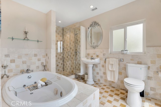 MLS #SR25196557 image #14