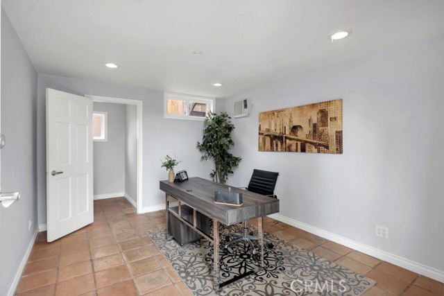 MLS #SR25196557 image #32