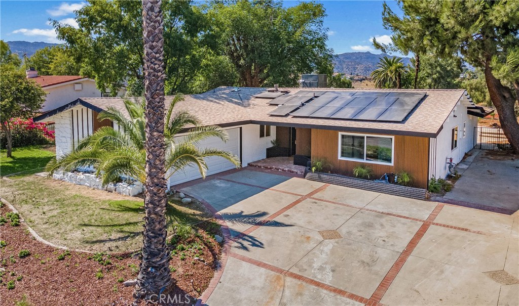 MLS #SR25196739 image #1