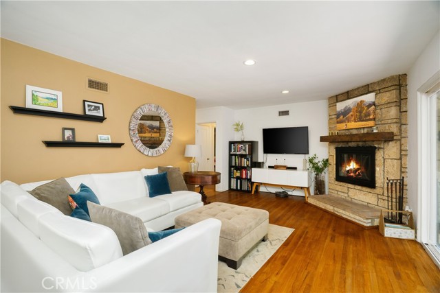 MLS #SR25196982 image #7