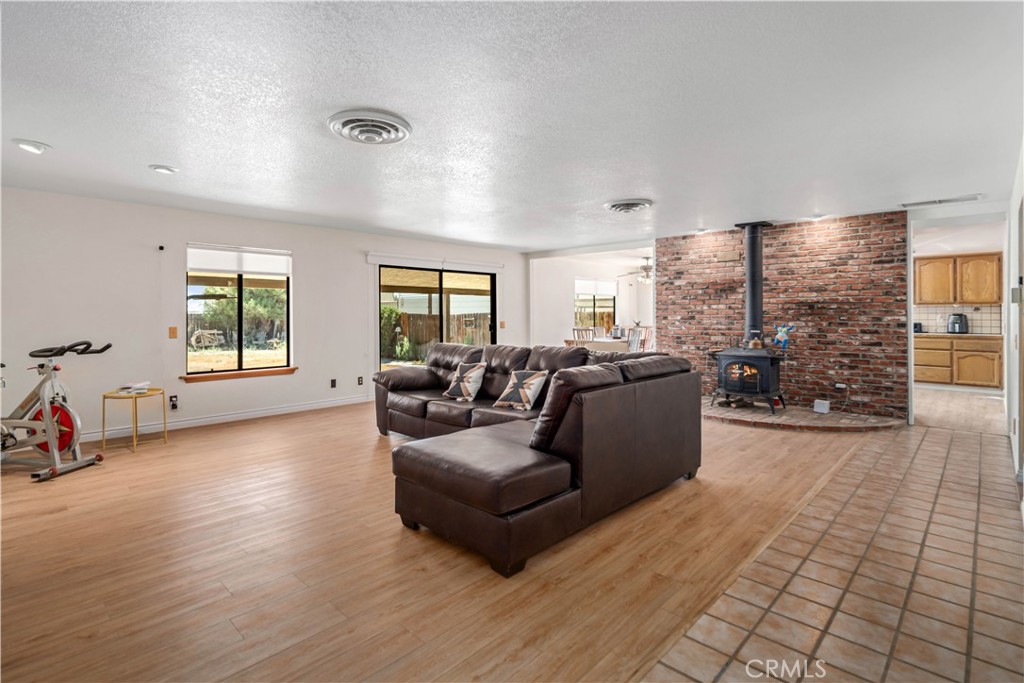 MLS #SR25197679 image #11