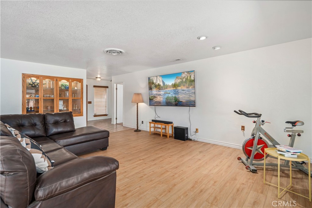 MLS #SR25197679 image #12