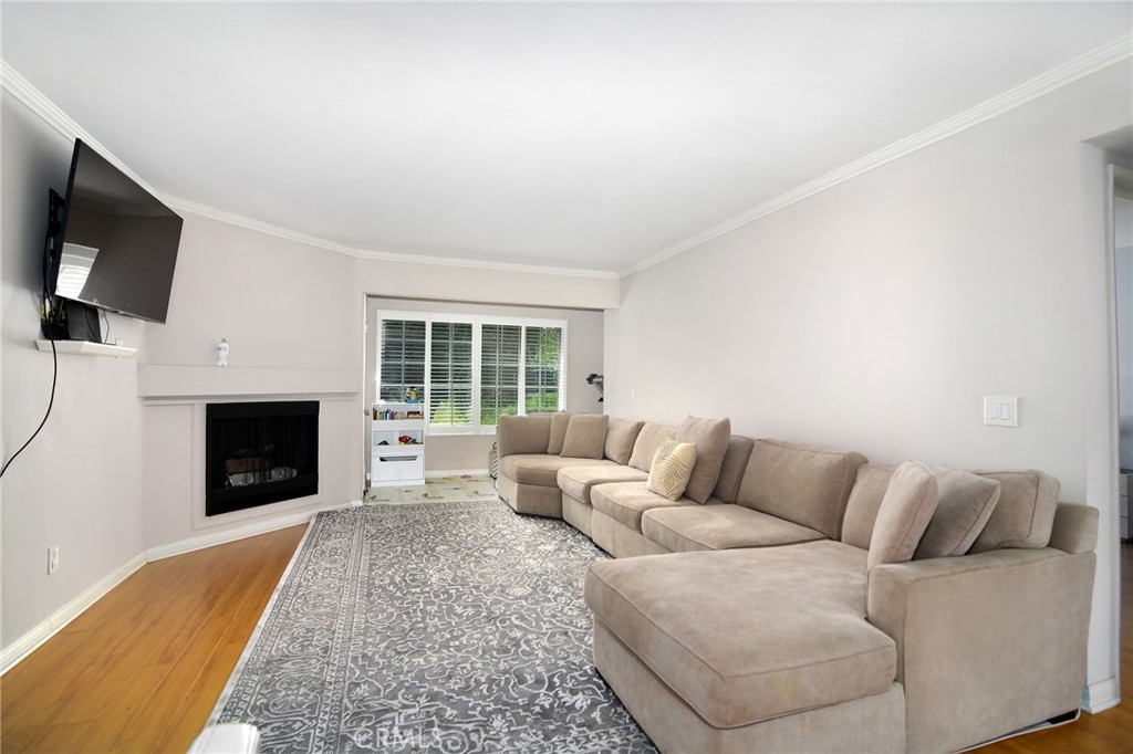 MLS #SR25197735 image #2