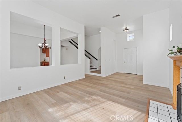 MLS #SR25198071 image #2