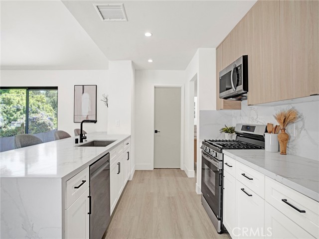 MLS #SR25198131 image #8