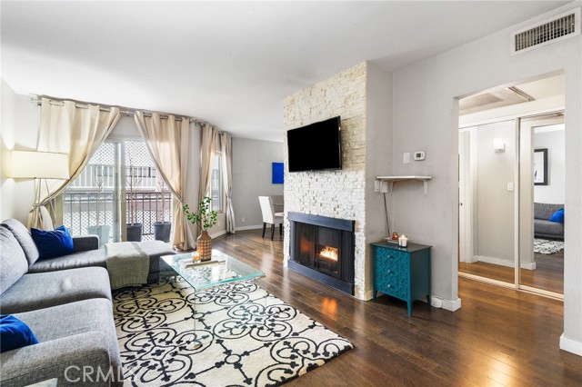 MLS #SR25198180 image #0